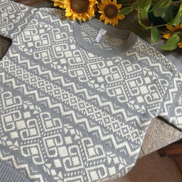 Alya Fair Isle Crew Neck Sweater (NEW) - Picture 11 of 13